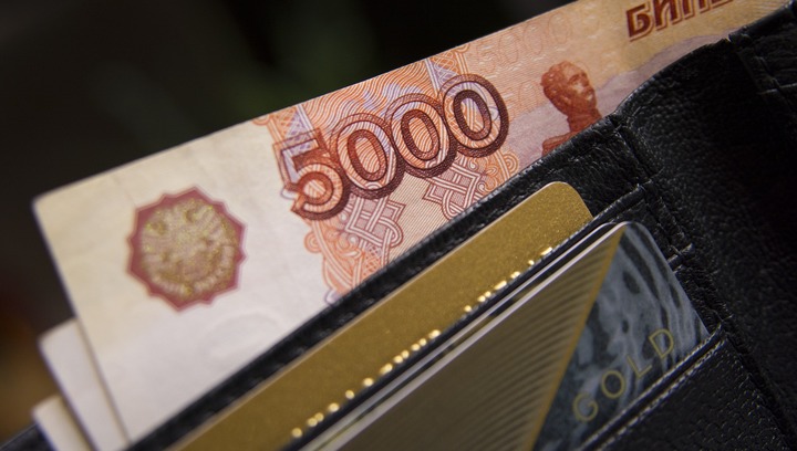 В России с октября некоторым бюджетникам поднимут зарплаты