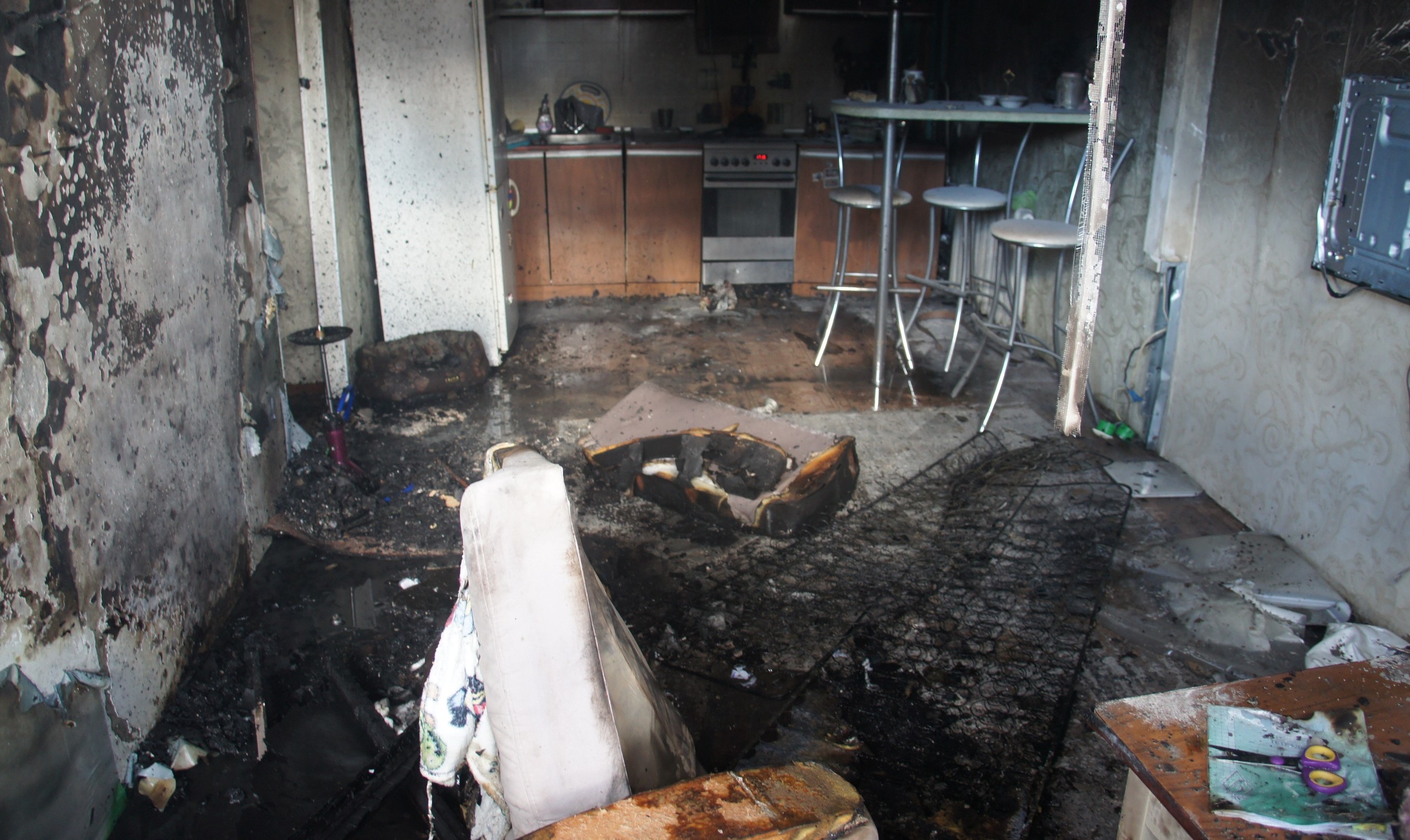 Сотрудники полиции помогли пожарным потушить квартиру в Йошкар-Оле