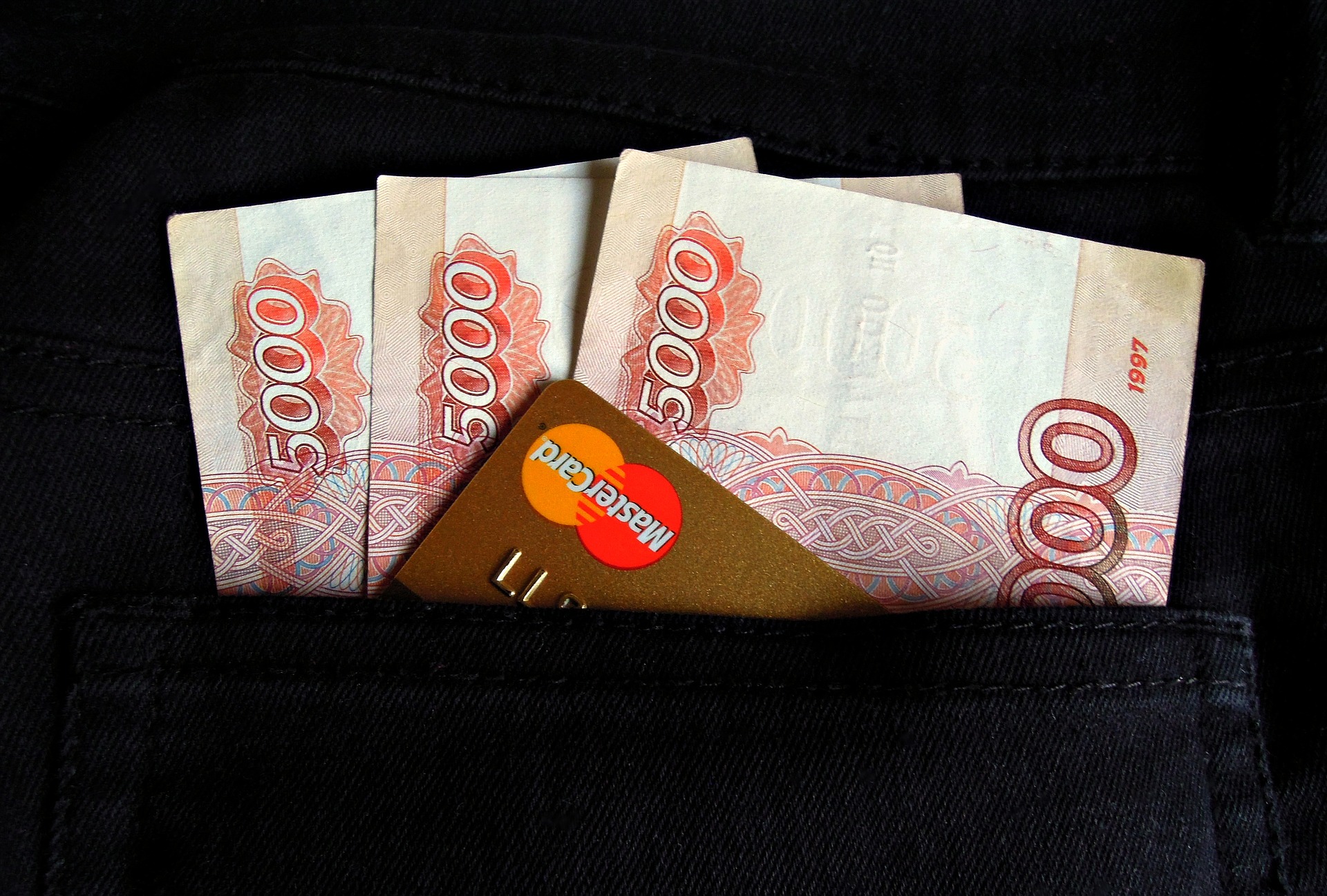 Йошкаролинец вернул долг более 700 тысяч рублей ради отпуска