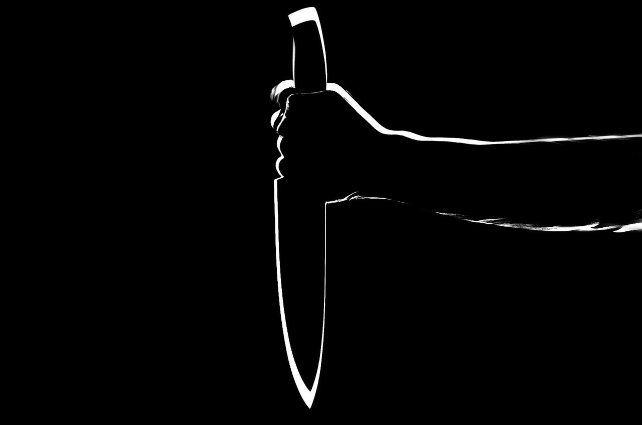 Житель Йошкар-Олы пришёл в гости и ударил ножом хозяина дома