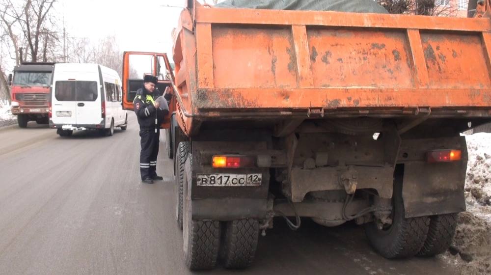 Более 220 нарушений правил перевозки грузов выявили автоинспекторы Марий Эл