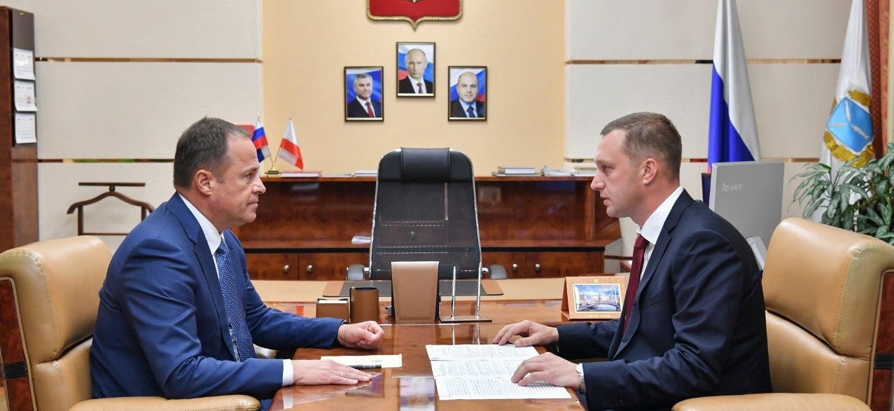 Игорь Комаров поздравил Романа Бусаргина с вступлением в должность губернатора Саратовской области