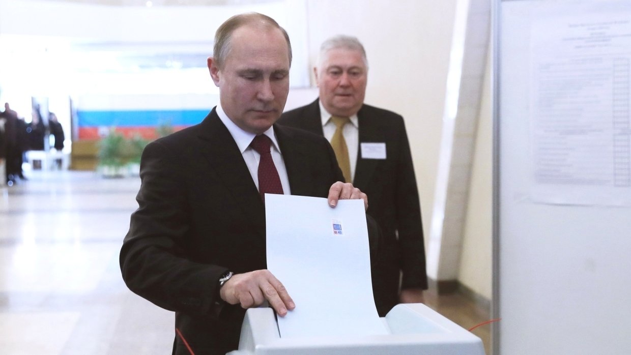 Президент России проголосовал на выборах в Мосгордуму 