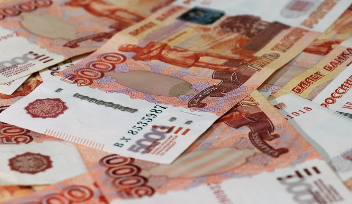 Йошкаролинец почти полтора миллиона рублей перевел аферистам