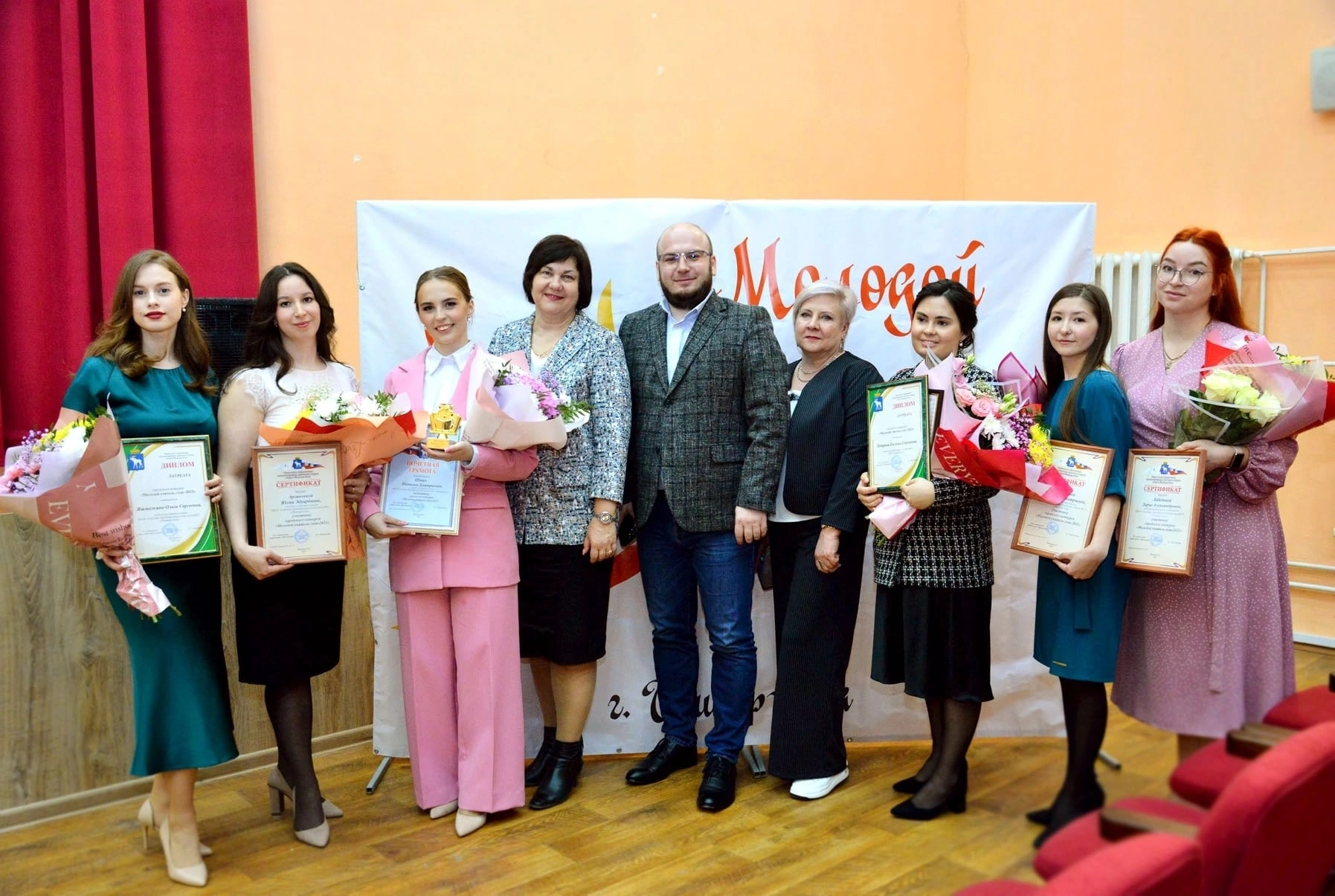 Учитель английского языка школы №31 Наталья Штин стала лучшим молодым педагогом года в Йошкар-Оле