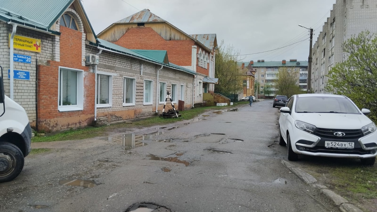 Дорога к детским садам и школе в посёлке Медведево станет безопаснее