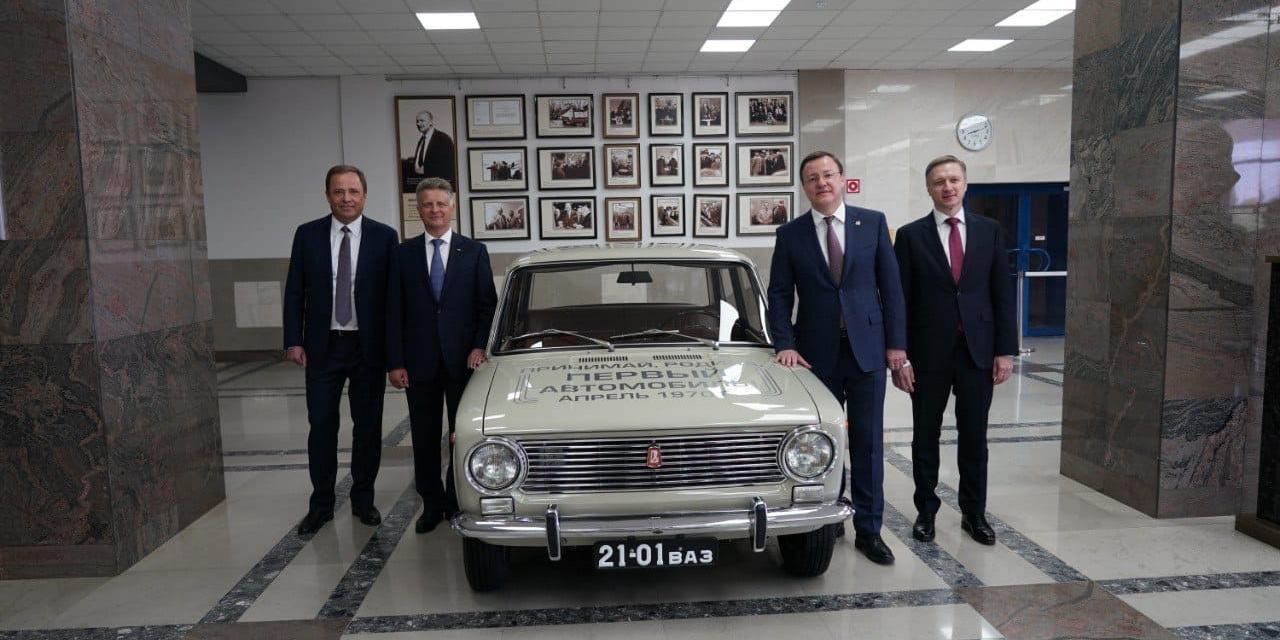 Сотрудникам "АвтоВАЗа" представили нового президента компании