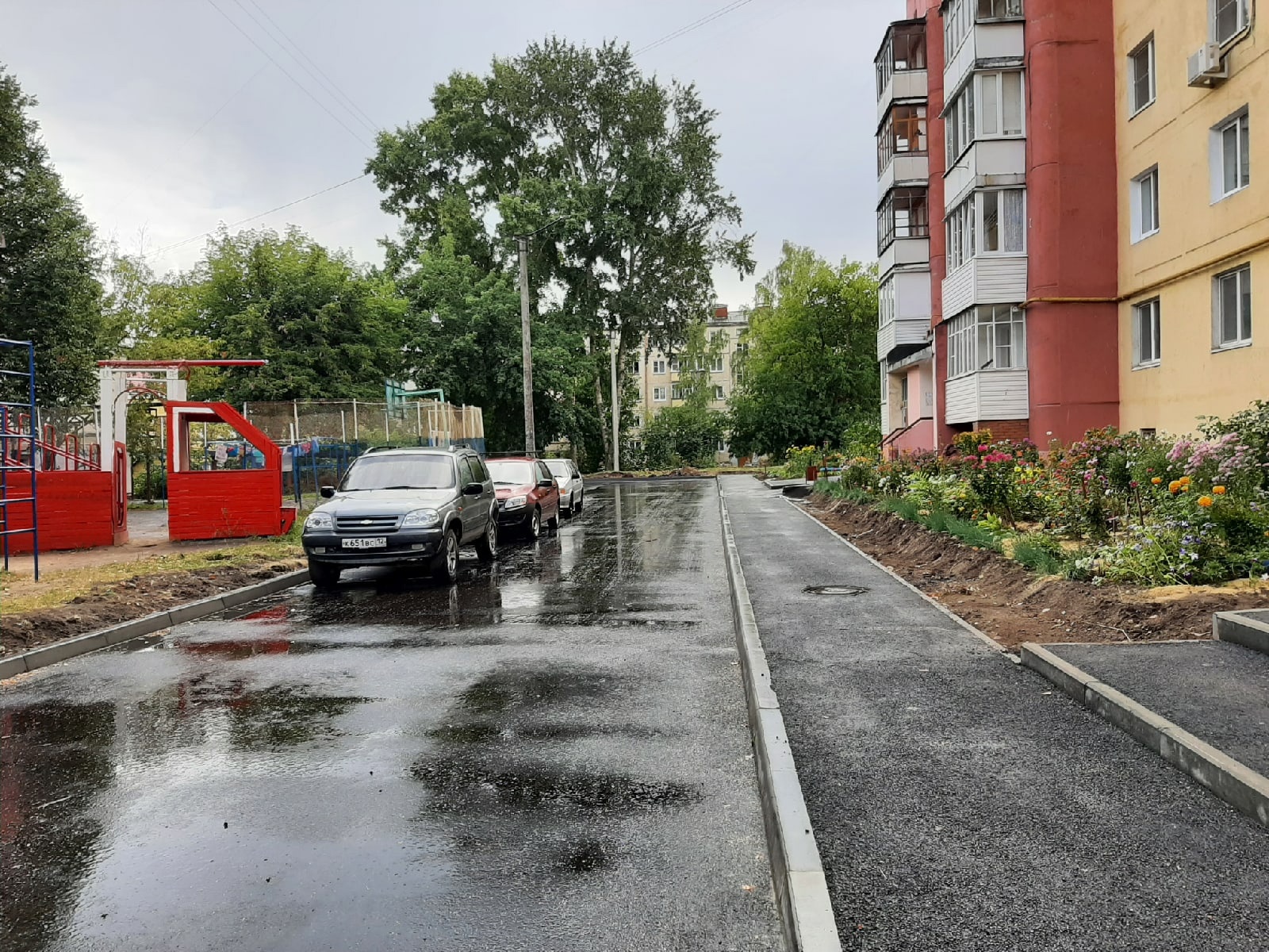 В Йошкар-Оле завершается ремонт дворов по улице Панфилова