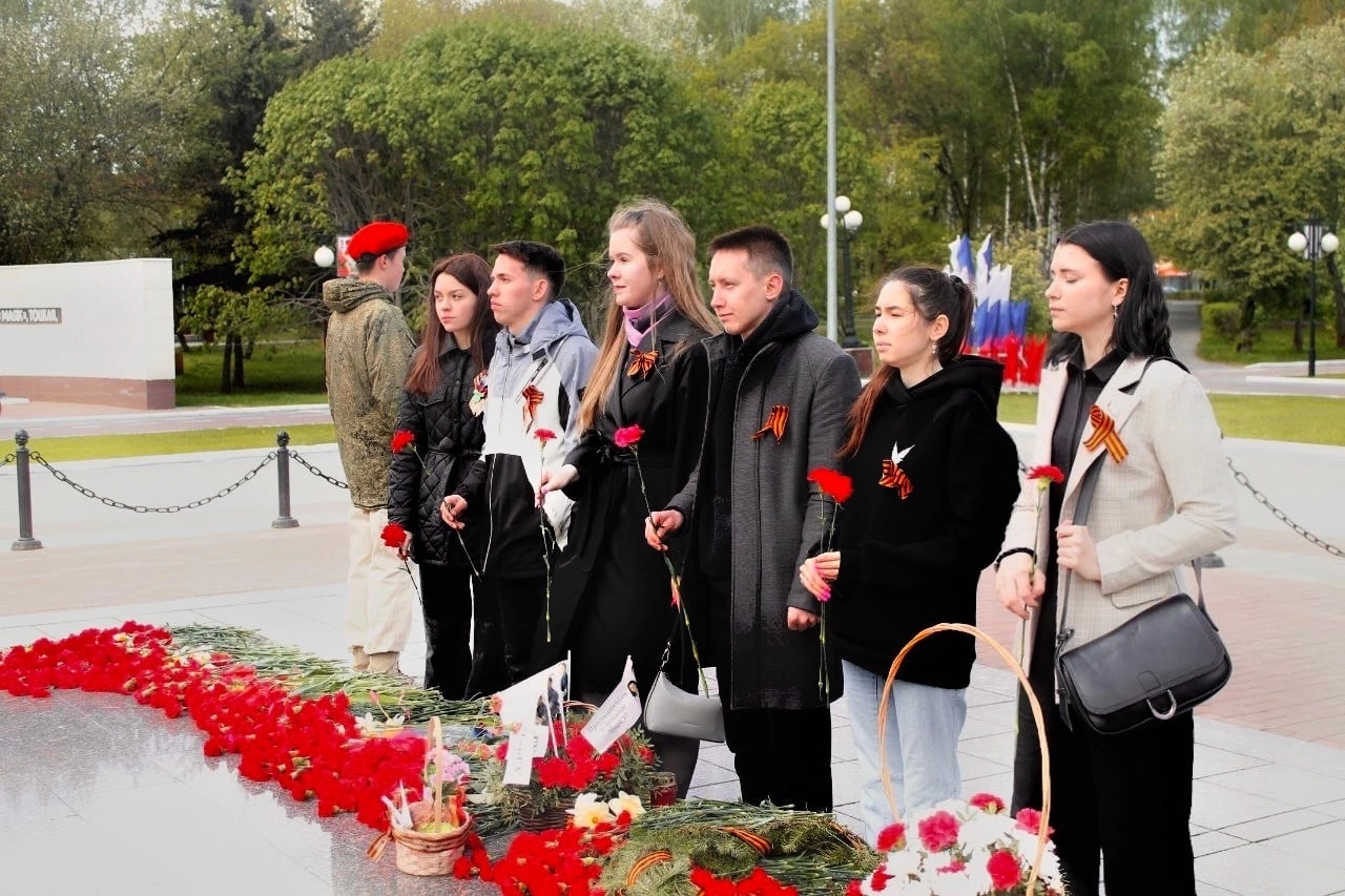 Молодые парламентарии Марий Эл почтили память советских солдат