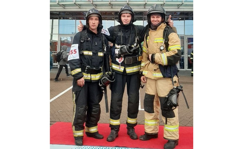 Пожарные из Марий Эл достойно выступили на международных соревнованиях в Санкт-Петербурге