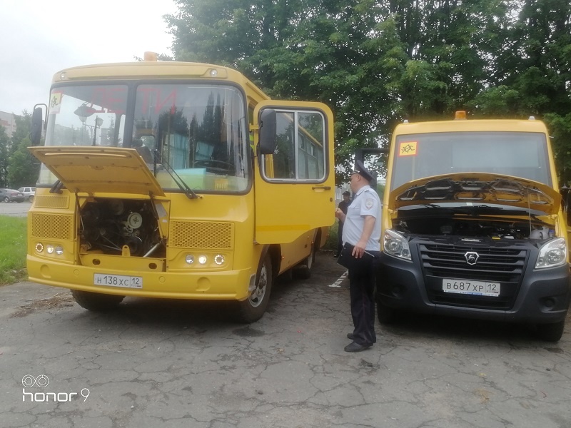 В Горномарийском районе проверили готовность школьных автобусов к учебному году