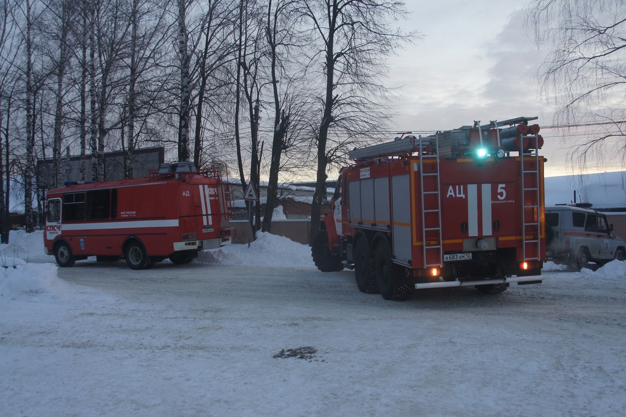 Минувшая ночь выдалась неспокойной для пожарных Йошкар-Олы, Моркинского и Звениговского районов