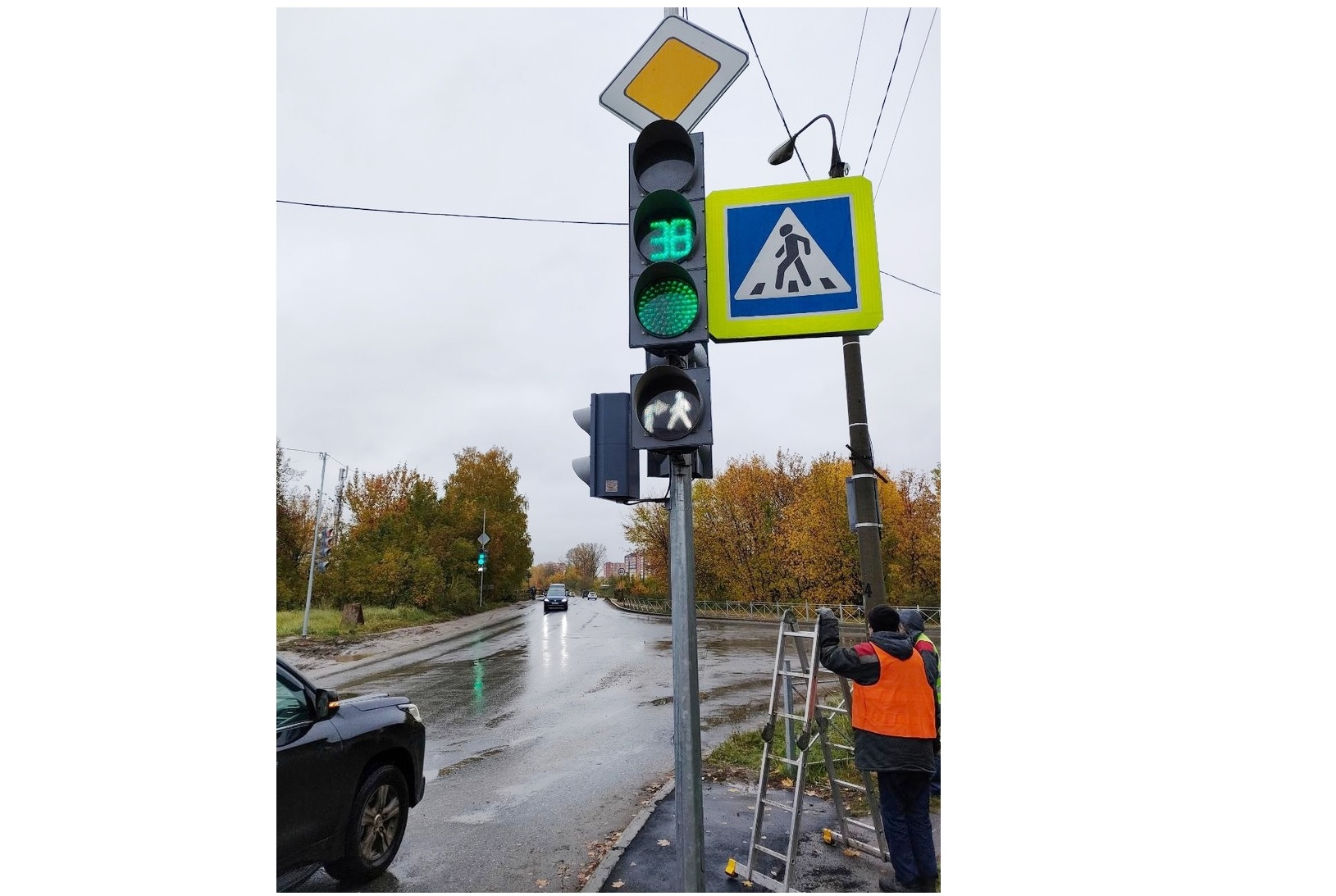 В Йошкар-Оле на перекрестке Либкнехта и Сернурского тракта заработал светофор