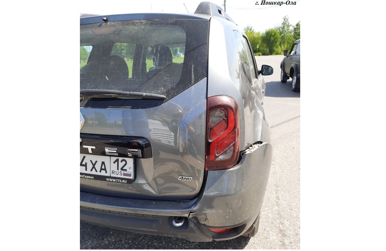 73-летняя пассажирка иномарки пострадала при ДТП с автобусом в Йошкар-Оле