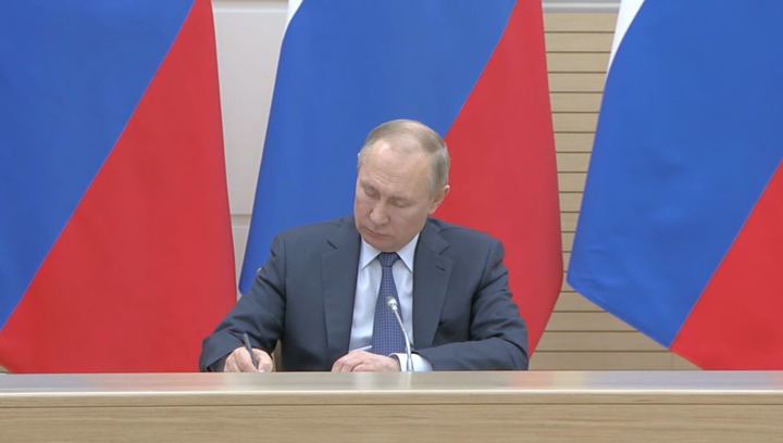 Владимир Путин поддержит поправки в Конституцию для защиты интересов семьи