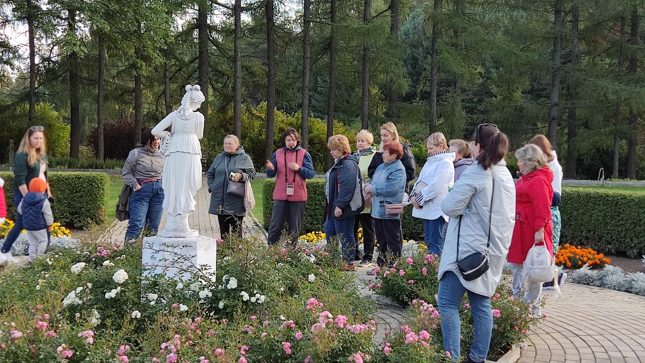 Семьи участников СВО побывали на экскурсии в Ботаническом саду Йошкар-Олы 