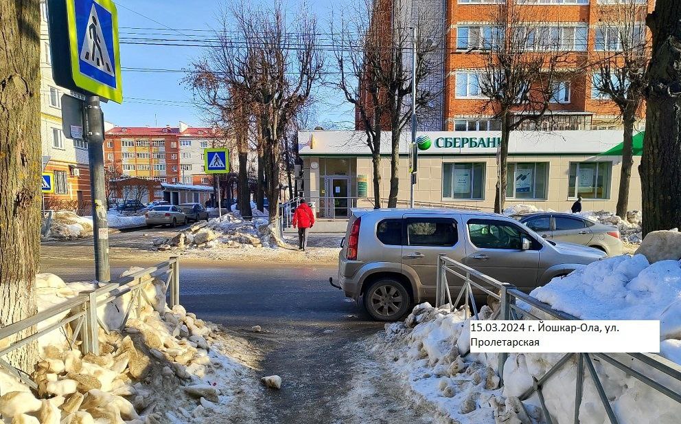 Пенсионерка попала под колёса иномарки на улице Пролетарской Йошкар-Олы