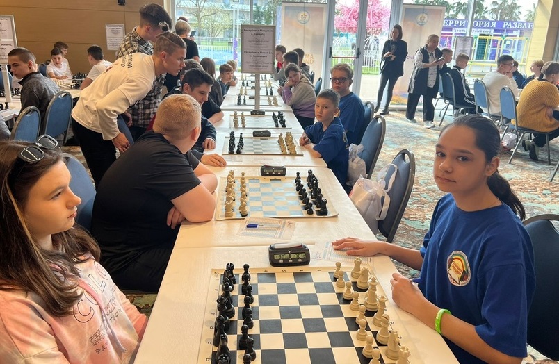 Команда юных шахматистов представляет Марий Эл на всероссийских соревнованиях в Сочи