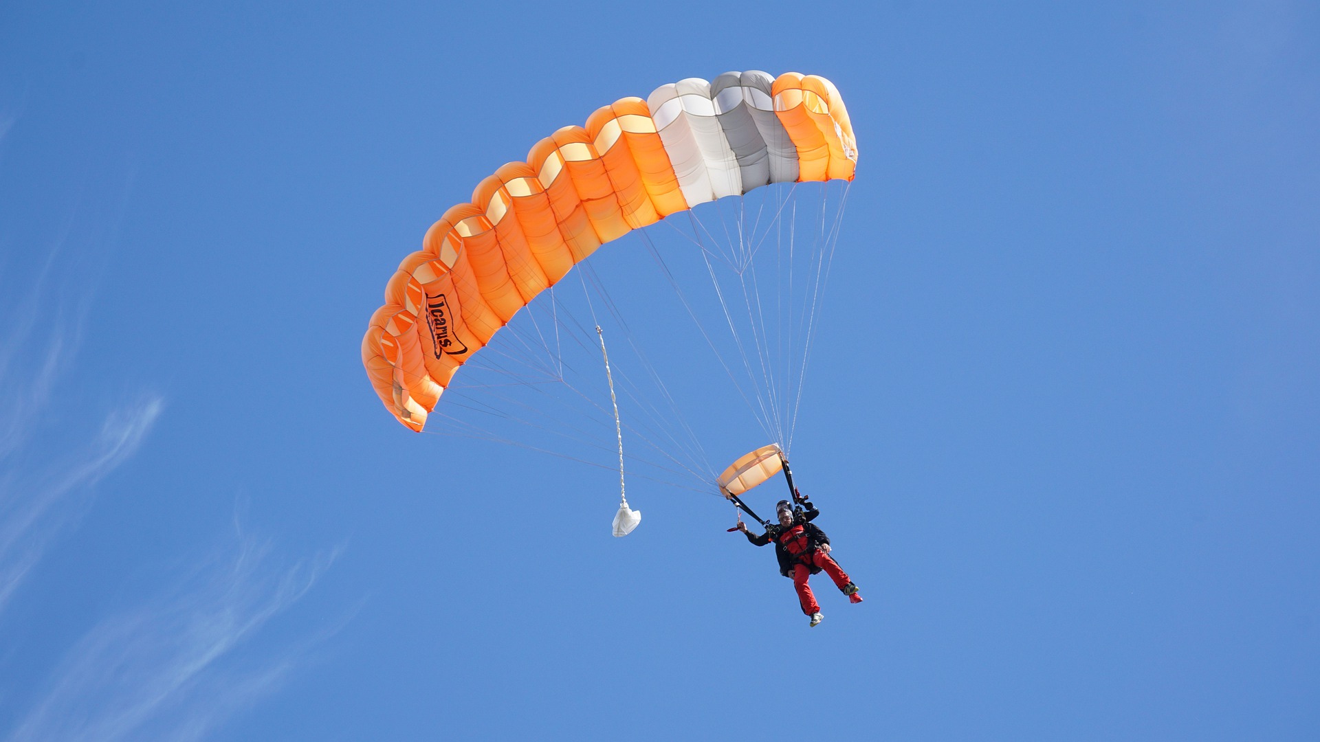 В Марий Эл парашютист после неудачного прыжка доставлен в больницу