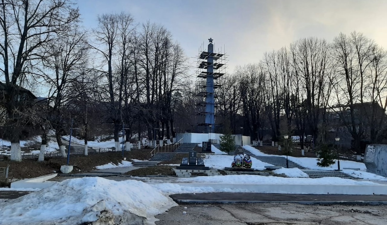 В Козьмодемьянске начали реконструкцию мемориала на Пугачёвой горе