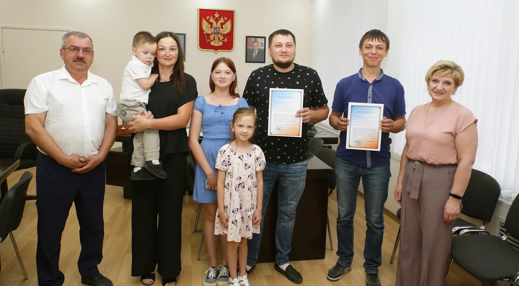 Двум семьям из Волжска помогли улучшить жилищные условия