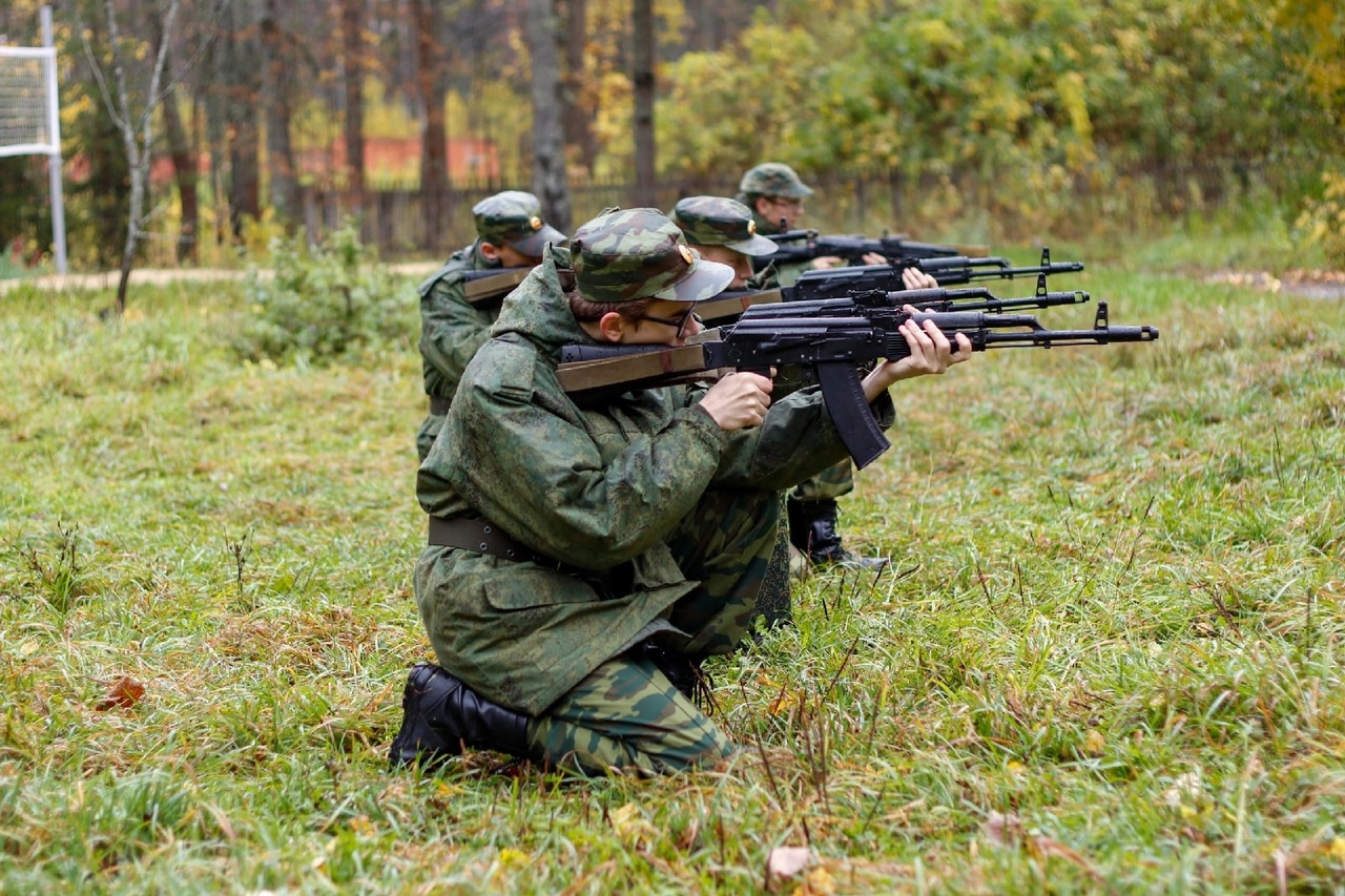 По поручению Юрия Зайцева в центре «Авангард» начнутся курсы военной подготовки
