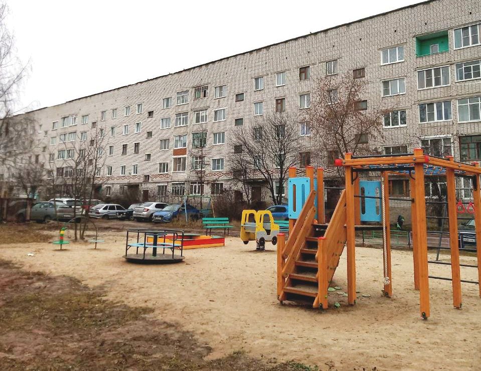 Семь новых детских площадок появились в Волжске